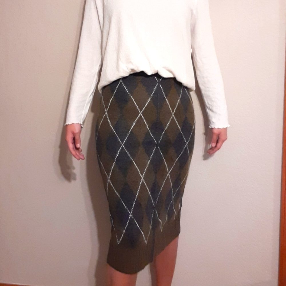 Mystree|| sweater skirt